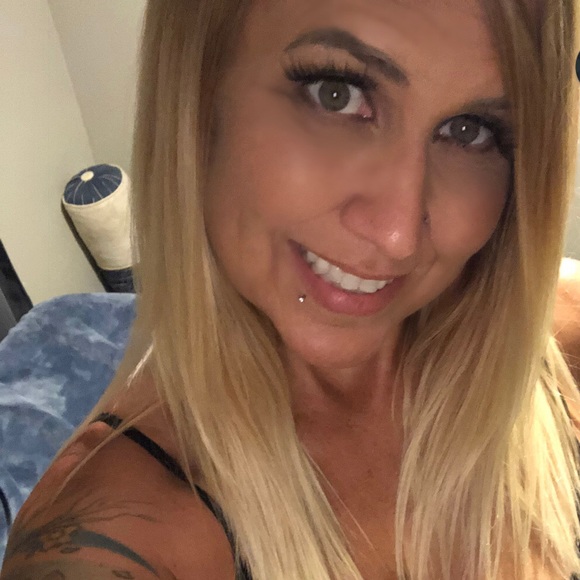 Meet your Posher, Cindy - Picture 6 of 7